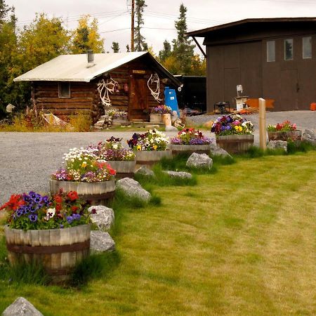 Arctic Chalet Resort Inuvik Exterior photo