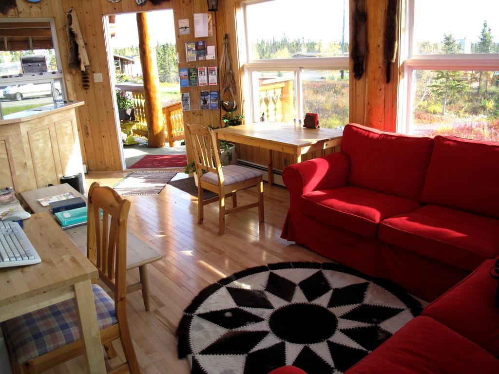 Arctic Chalet Resort Inuvik Exterior photo